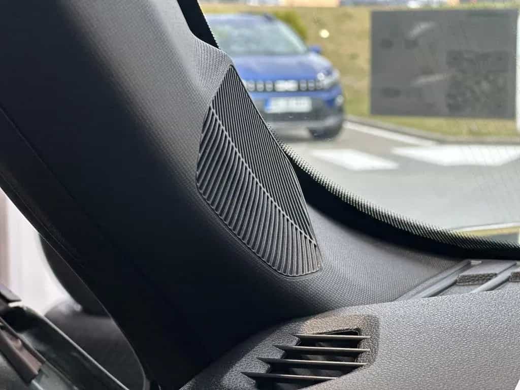 Dacia Duster mild hybrid 140PS Extreme 03/2026-photo-48