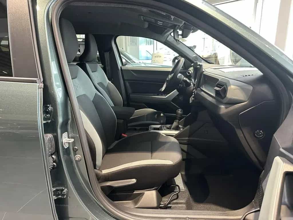 Dacia Duster mild hybrid 140PS Extreme 03/2026-photo-6