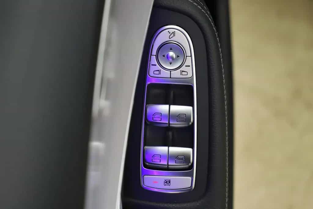 Mercedes-Benz C 300 T 258PS 9G 4Matic AMG Stdheiz MBeam 12/2019-photo-31
