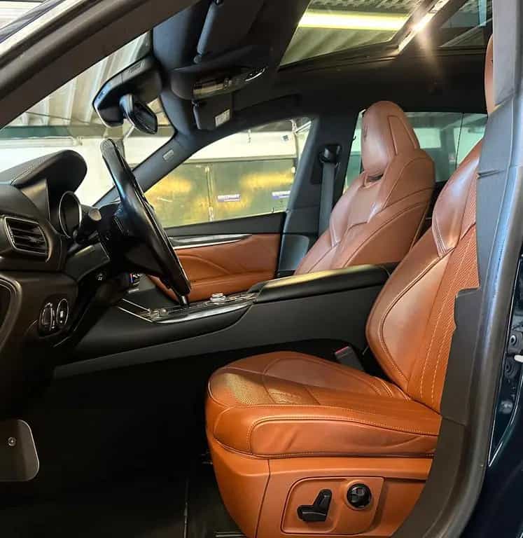 Maserati Levante Q4 Pano Navi Xenon 360° kamera 09/2020-photo-9