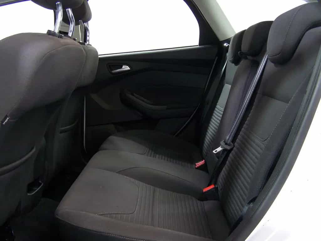 Ford Focus Turnier 1.0 EcoBoost Titanium AUTOM 1.H 04/2018-photo-4