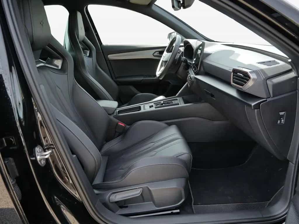 Cupra Formentor VZ5 2.5 TSI Navi*RFK*Beats*Schalensitz 11/2022-photo-3