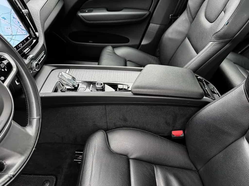 Volvo XC60 Inscription 2WD B4 Diesel EU6d AD El. Panod 10/2021-photo-13