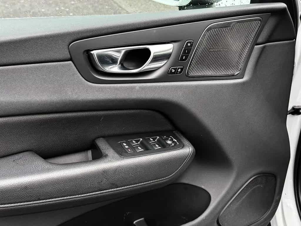 Volvo XC60 Inscription 2WD B4 Diesel EU6d AD El. Panod 10/2021-photo-15