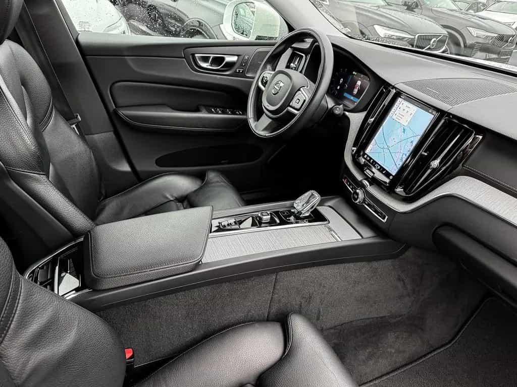 Volvo XC60 Inscription 2WD B4 Diesel EU6d AD El. Panod 10/2021-photo-4