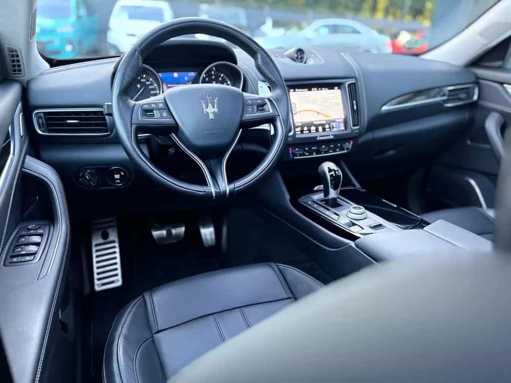 Maserati Levante GRANSPORT Q4 *LED*PANO*LUFT*VOLL* 06/2018-photo-18