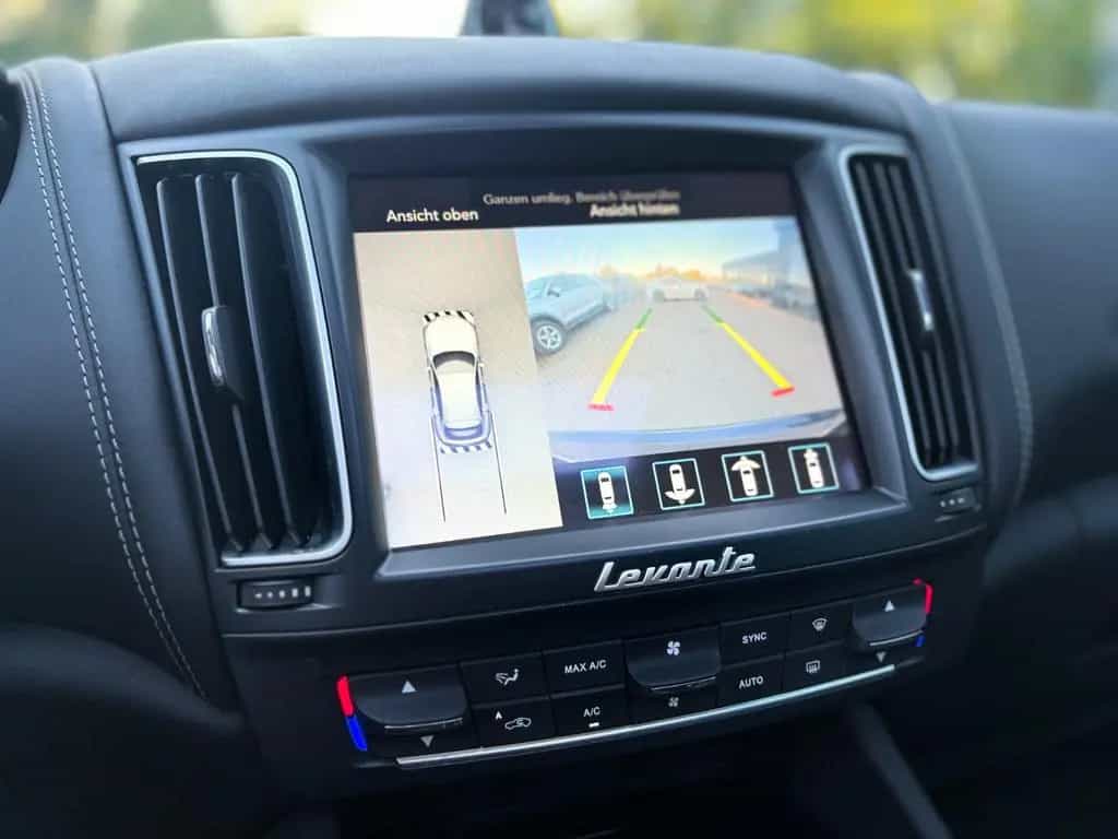 Maserati Levante GRANSPORT Q4 *LED*PANO*LUFT*VOLL* 06/2018-photo-26