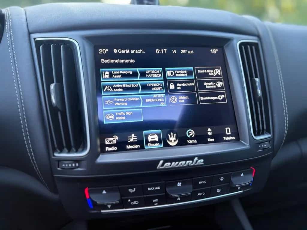 Maserati Levante GRANSPORT Q4 *LED*PANO*LUFT*VOLL* 06/2018-photo-30