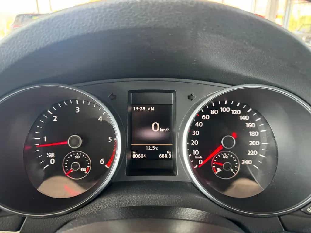 Volkswagen Golf 6 Cabrio 2.0 TDI | Navi | Bi-Xenon | AHK 03/2015-photo-8