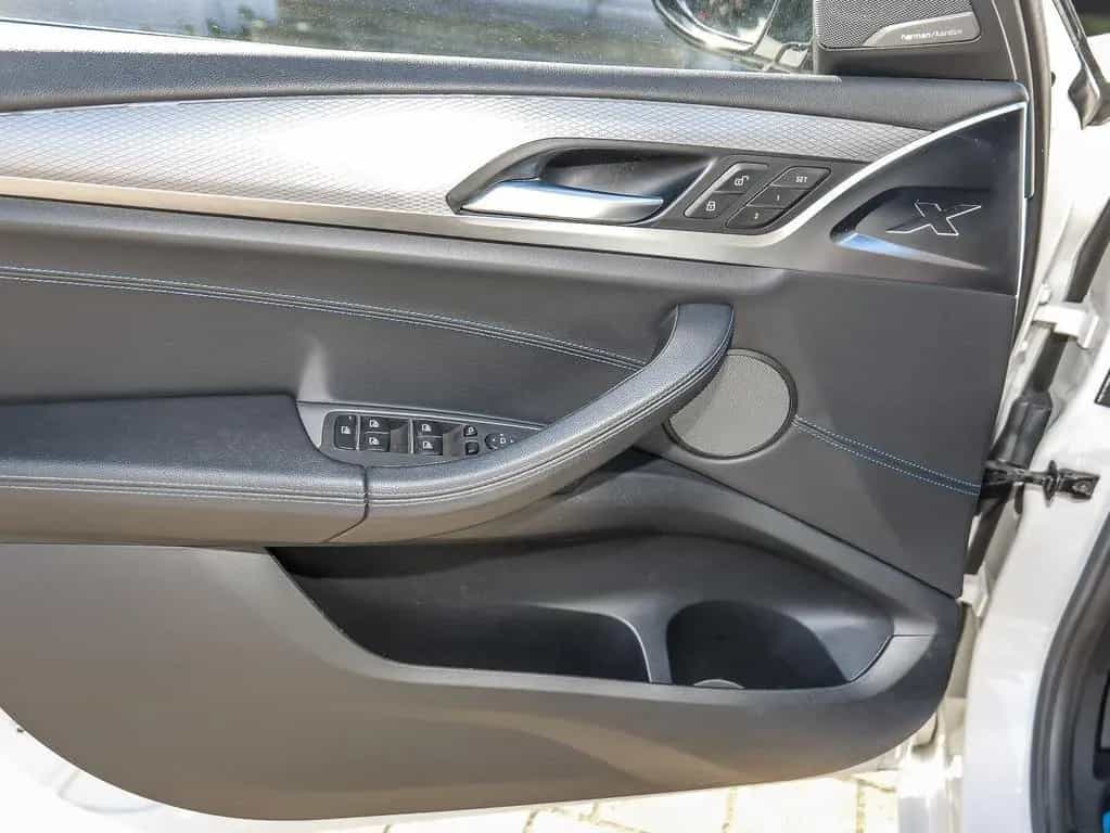 BMW X3 xDrive20d A M Sport HUD AHK RFK NAVI LED LM 01/2019-photo-18
