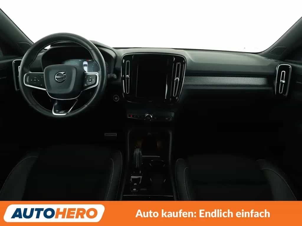 Volvo XC40 2.0 T4 R-Design AWD Aut.*NAVI*LED*TEMPO*CAM 02/2019-photo-11