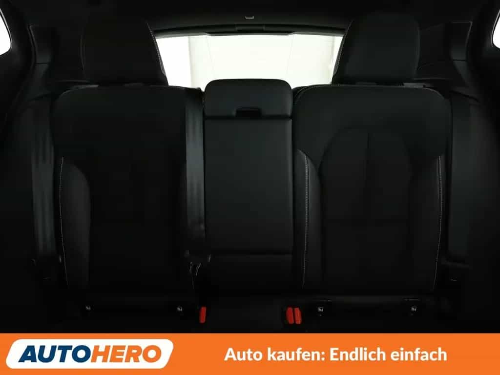Volvo XC40 2.0 T4 R-Design AWD Aut.*NAVI*LED*TEMPO*CAM 02/2019-photo-15