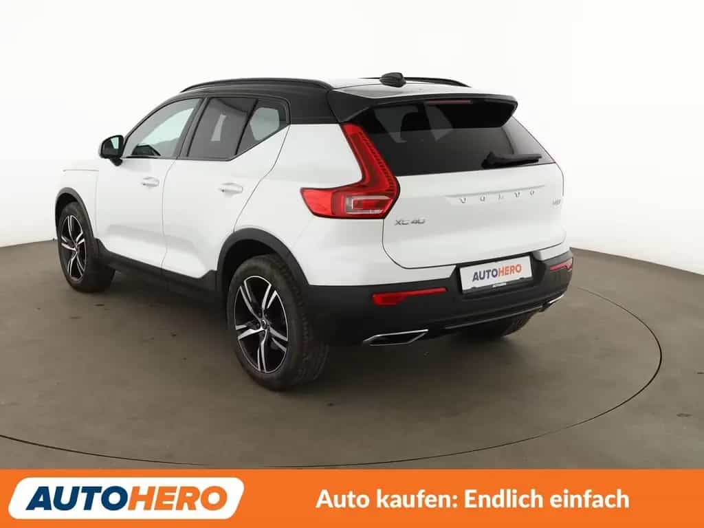 Volvo XC40 2.0 T4 R-Design AWD Aut.*NAVI*LED*TEMPO*CAM 02/2019-photo-3
