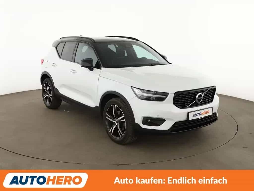 Volvo XC40 2.0 T4 R-Design AWD Aut.*NAVI*LED*TEMPO*CAM 02/2019-photo-7