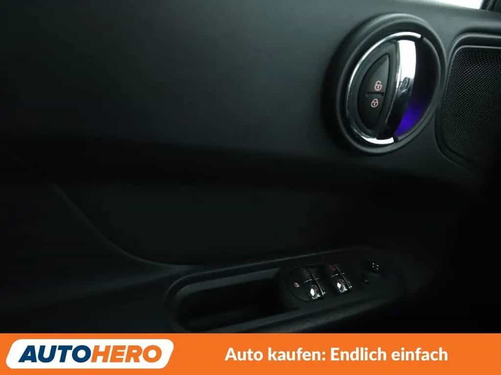 MINI One Countryman Countryman One*TEMPO*PDC*SHZ*LIM*ALU*KLIMA* 05/2018-photo-25