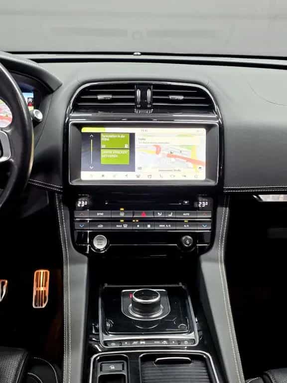 Jaguar F-Pace 20d Chequered Flag AWD, R-KAM, ACC, AHK 09/2020-photo-15