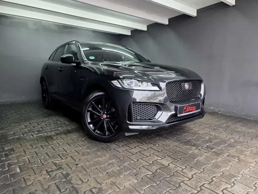 Jaguar F-Pace 20d Chequered Flag AWD, R-KAM, ACC, AHK 09/2020-photo-2
