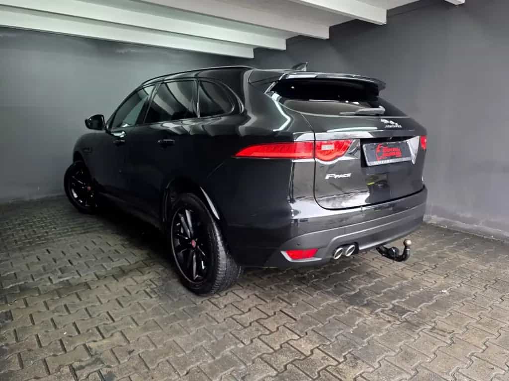 Jaguar F-Pace 20d Chequered Flag AWD, R-KAM, ACC, AHK 09/2020-photo-3