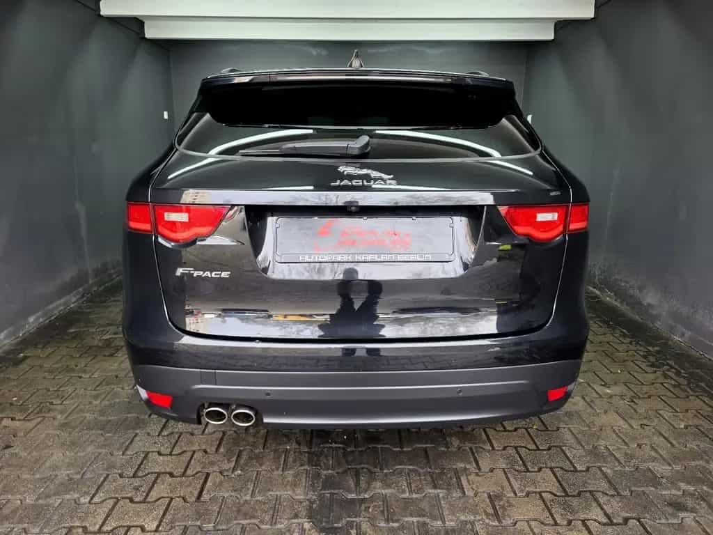 Jaguar F-Pace 20d Chequered Flag AWD, R-KAM, ACC, AHK 09/2020-photo-4