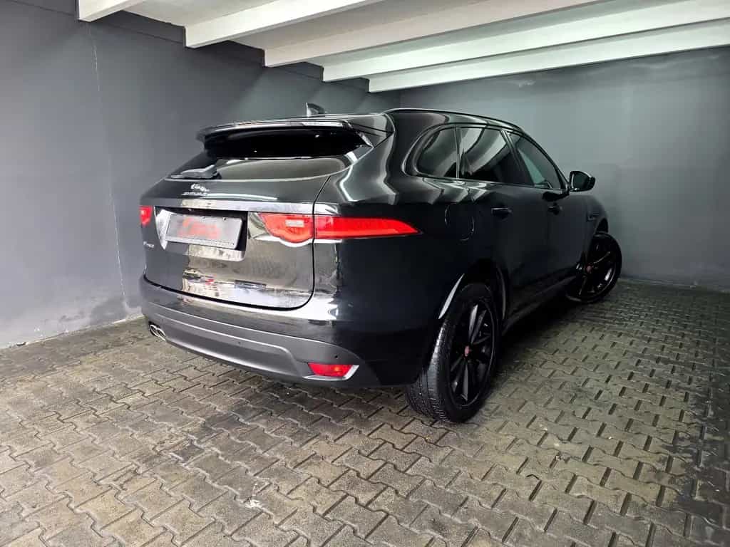 Jaguar F-Pace 20d Chequered Flag AWD, R-KAM, ACC, AHK 09/2020-photo-5