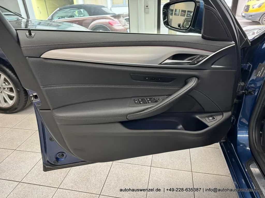 BMW 5 Series 530 i xDrive Touring Luxury Line ACC PANO KOMF-S 04/2021-photo-15