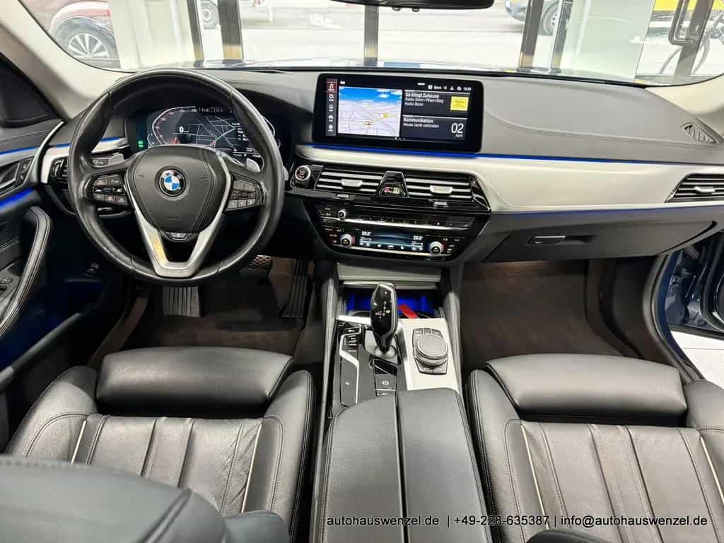 BMW 5 Series 530 i xDrive Touring Luxury Line ACC PANO KOMF-S 04/2021-photo-25
