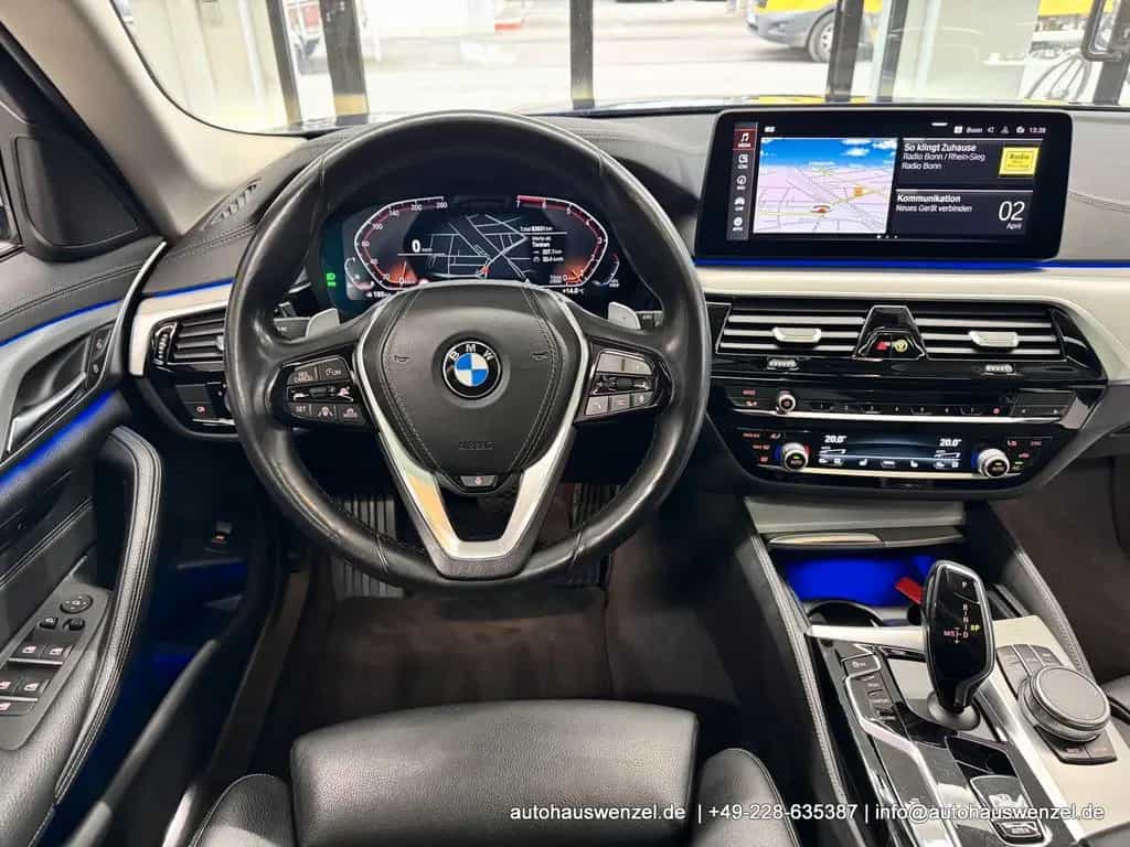 BMW 5 Series 530 i xDrive Touring Luxury Line ACC PANO KOMF-S 04/2021-photo-26