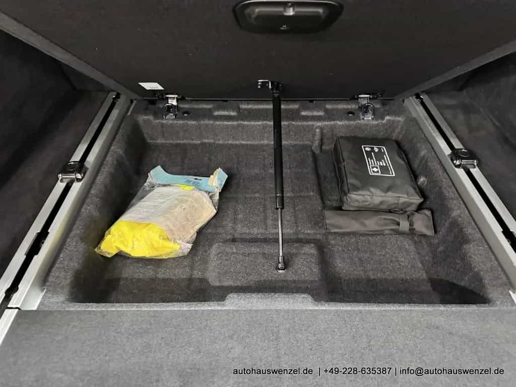 BMW 5 Series 530 i xDrive Touring Luxury Line ACC PANO KOMF-S 04/2021-photo-35