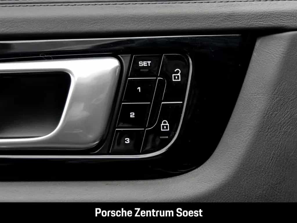 Porsche Cayenne S Coupe/22-Zoll/PASM/AHK/LED-Matrix/BOSE 09/2019-photo-19
