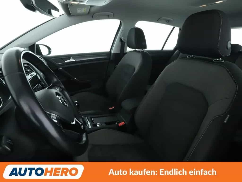 Volkswagen Golf VII 1.5 TSI ACT Comfortline BM*NAVI*LED*ACC 07/2019-photo-9
