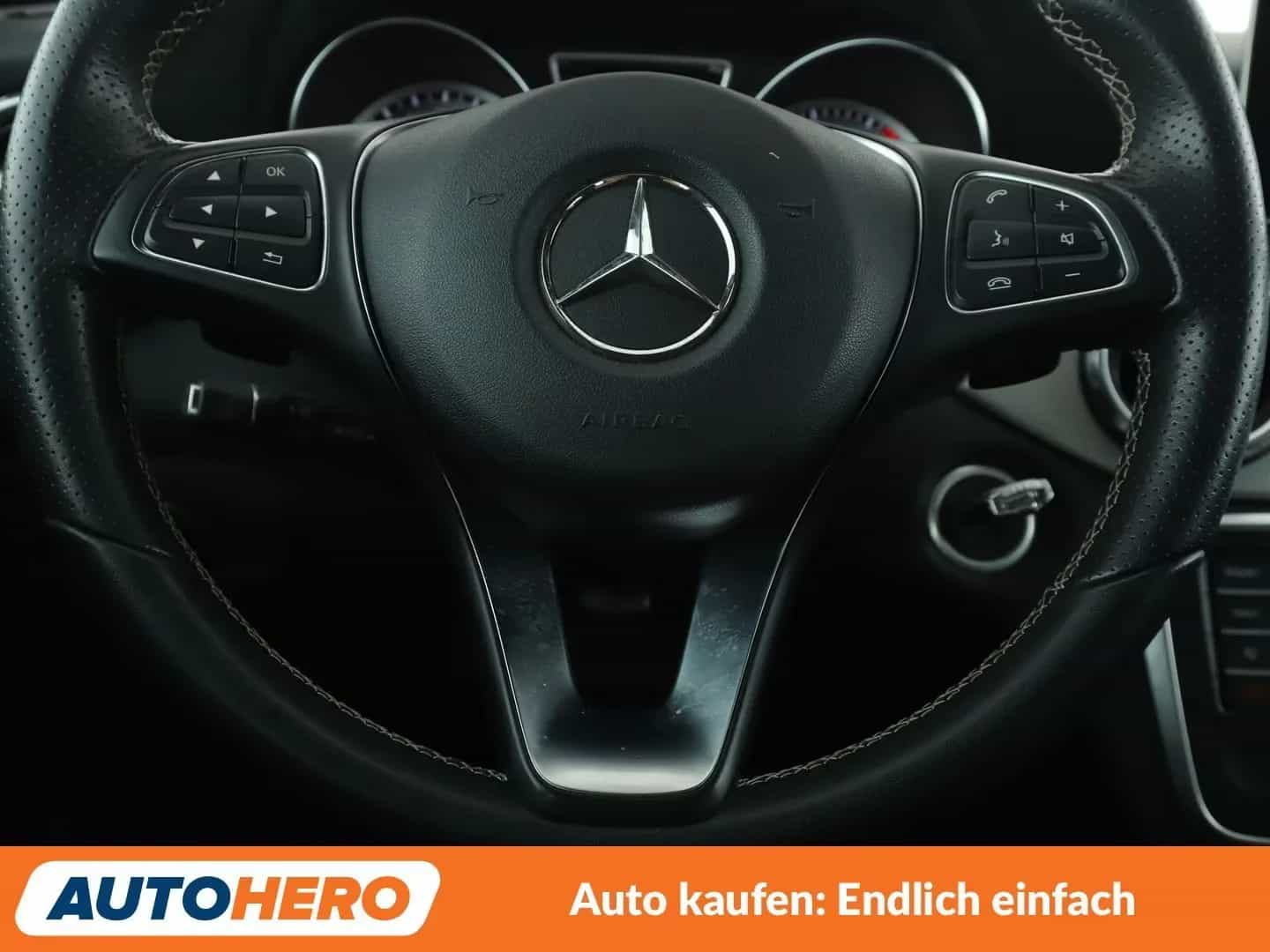 Mercedes-Benz GLA-Class 200 09/2016-photo-10