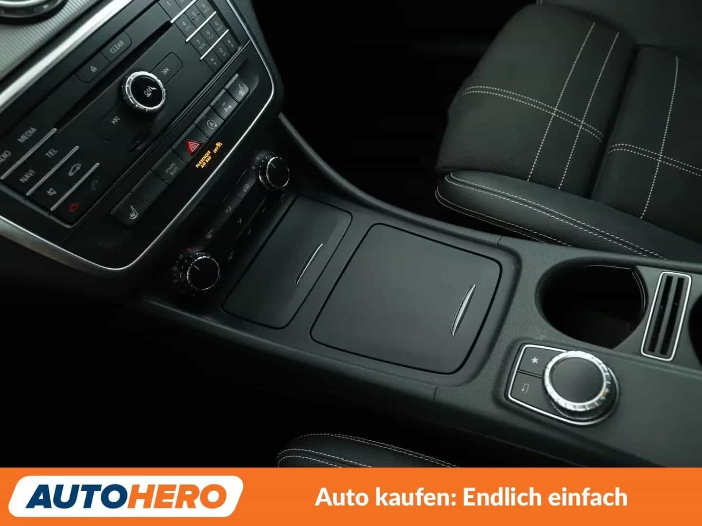 Mercedes-Benz GLA-Class 200 09/2016-photo-16