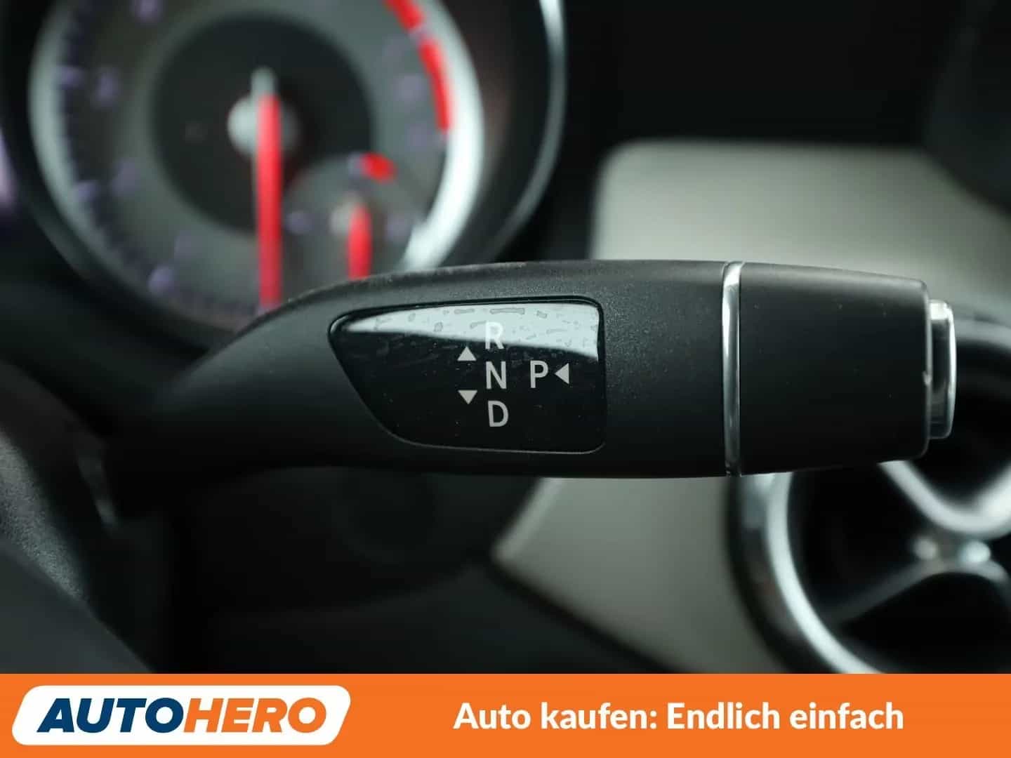 Mercedes-Benz GLA-Class 200 09/2016-photo-18