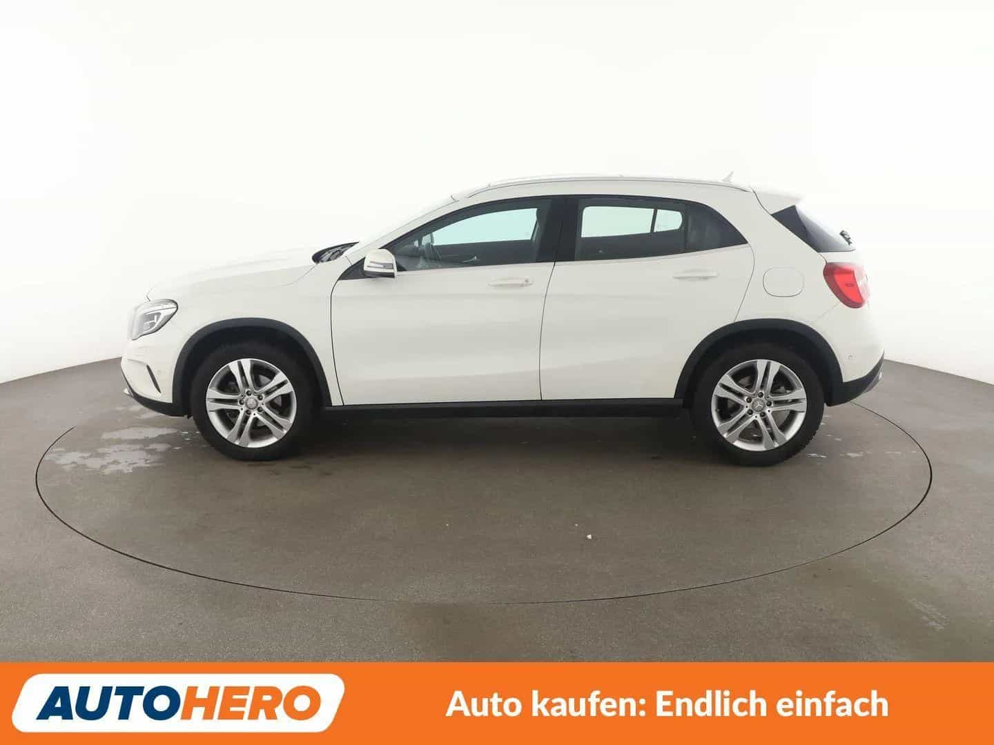 Mercedes-Benz GLA-Class 200 09/2016-photo-24
