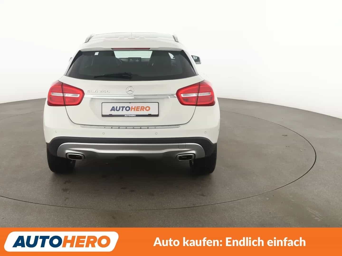 Mercedes-Benz GLA-Class 200 09/2016-photo-25
