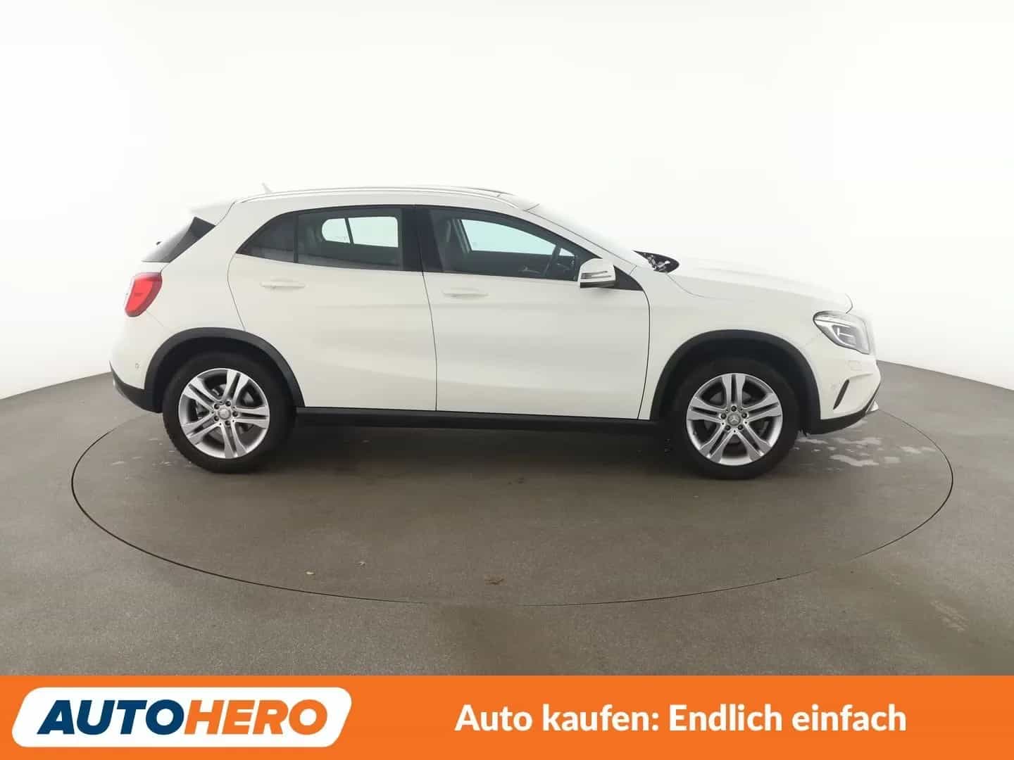 Mercedes-Benz GLA-Class 200 09/2016-photo-26