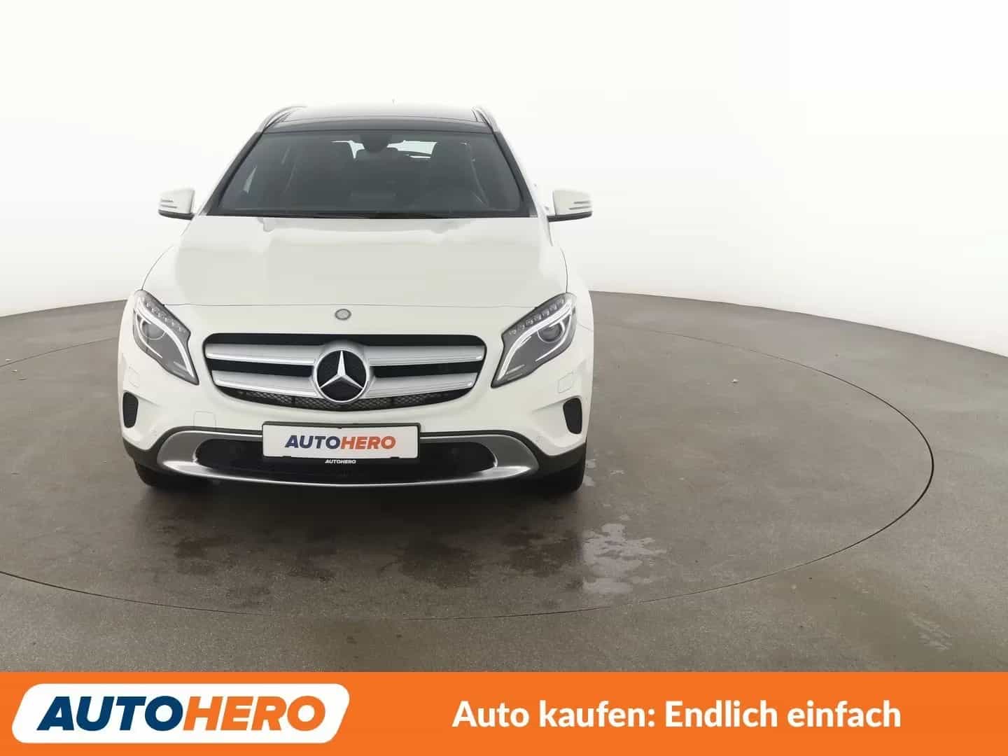 Mercedes-Benz GLA-Class 200 09/2016-photo-5