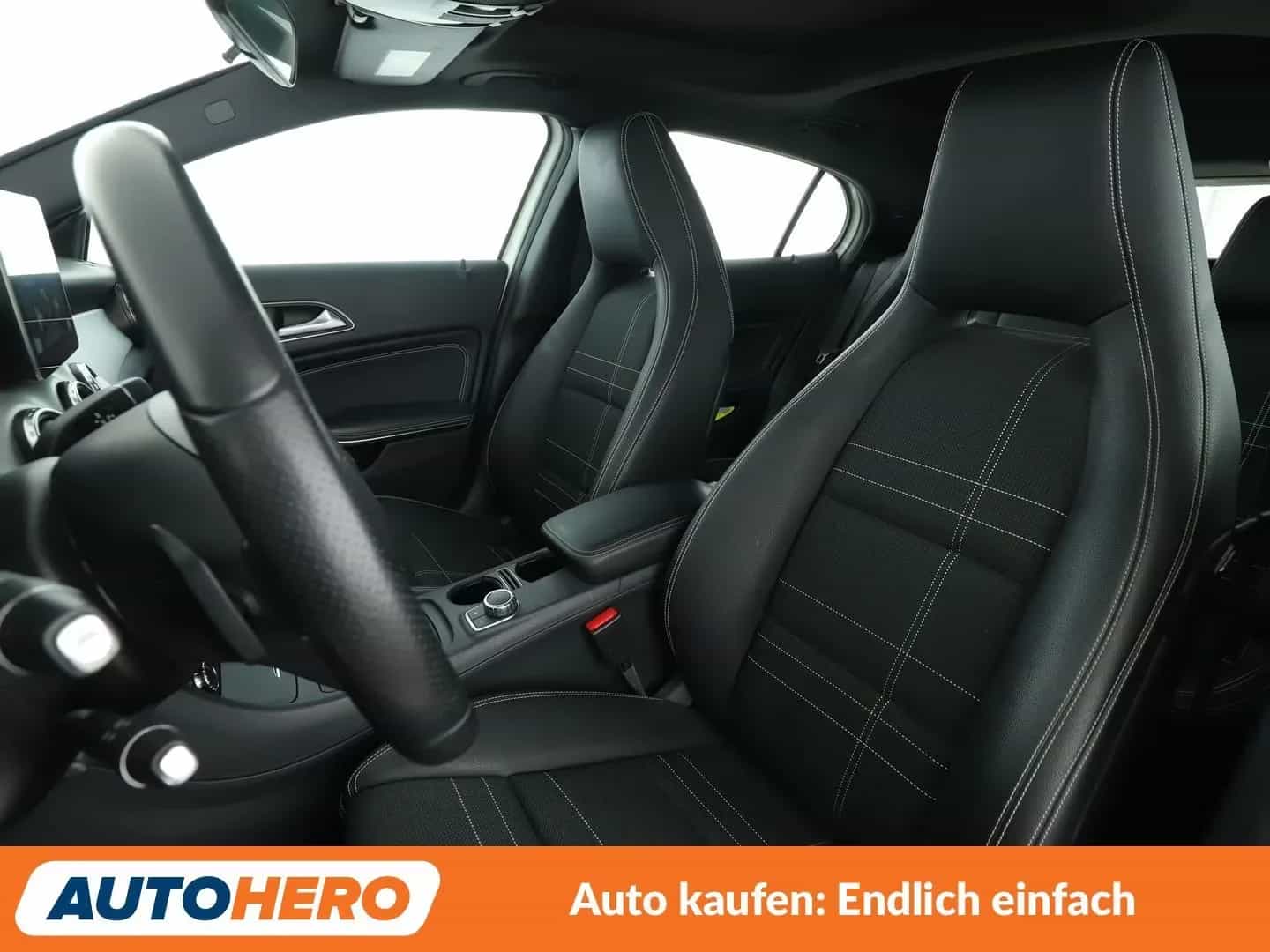 Mercedes-Benz GLA-Class 200 09/2016-photo-6