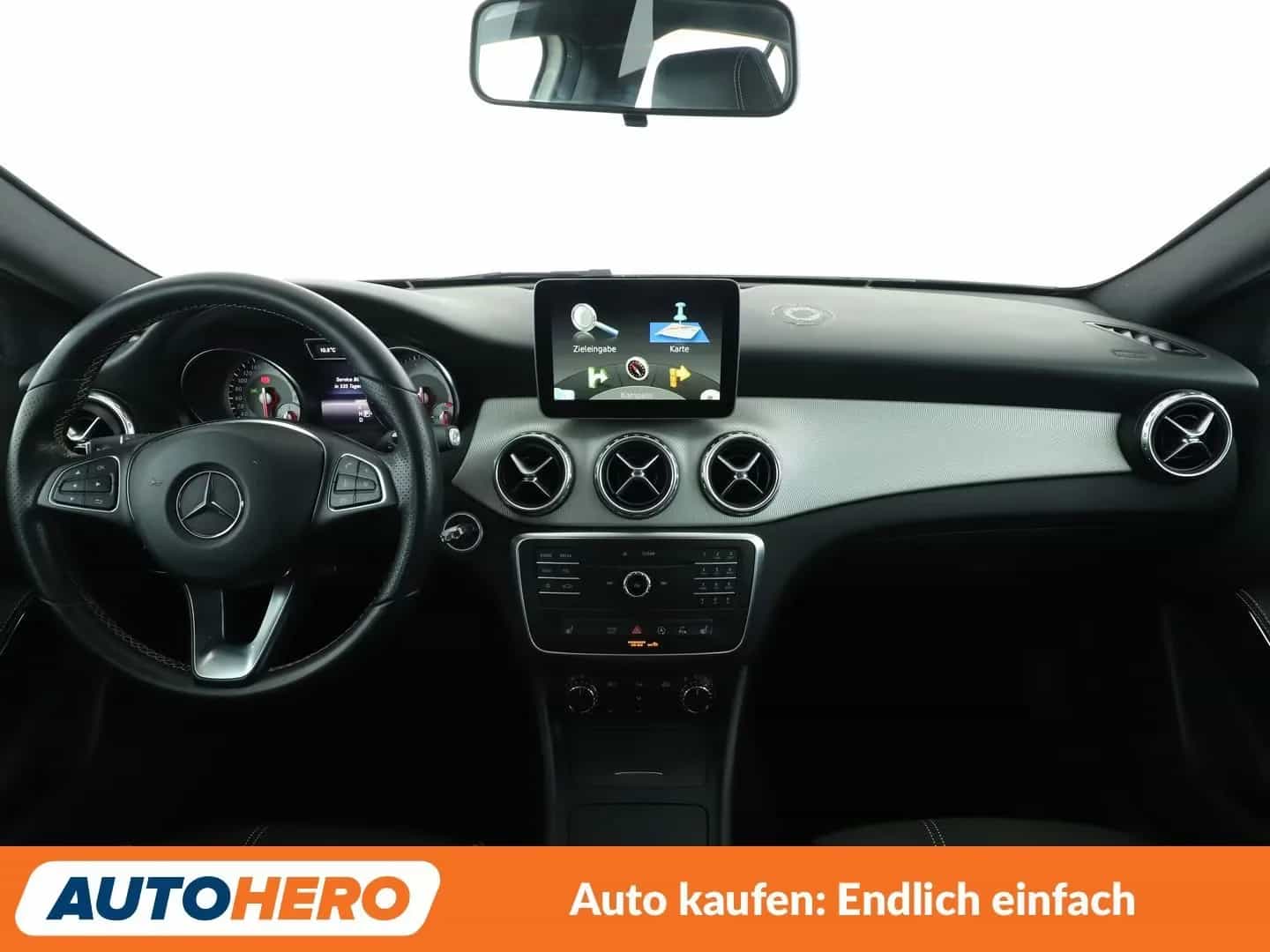 Mercedes-Benz GLA-Class 200 09/2016-photo-7