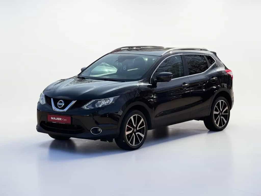 Nissan Qashqai Tekna PANO*360*LEDER*AHK*NAVI 10/2015-photo-0