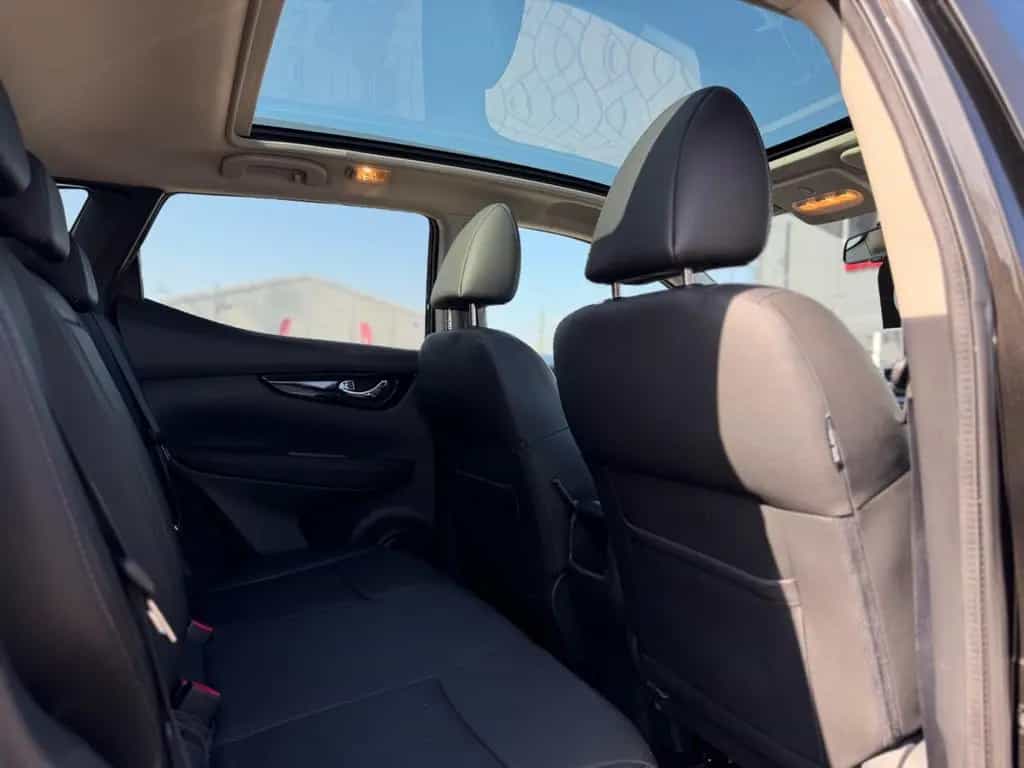 Nissan Qashqai Tekna PANO*360*LEDER*AHK*NAVI 10/2015-photo-25