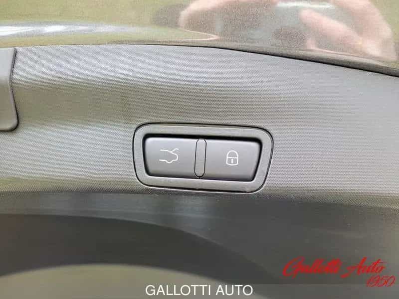Alfa Romeo Stelvio 2.2 Turbodiesel 180CV AT8 Bus 11/2017-photo-12