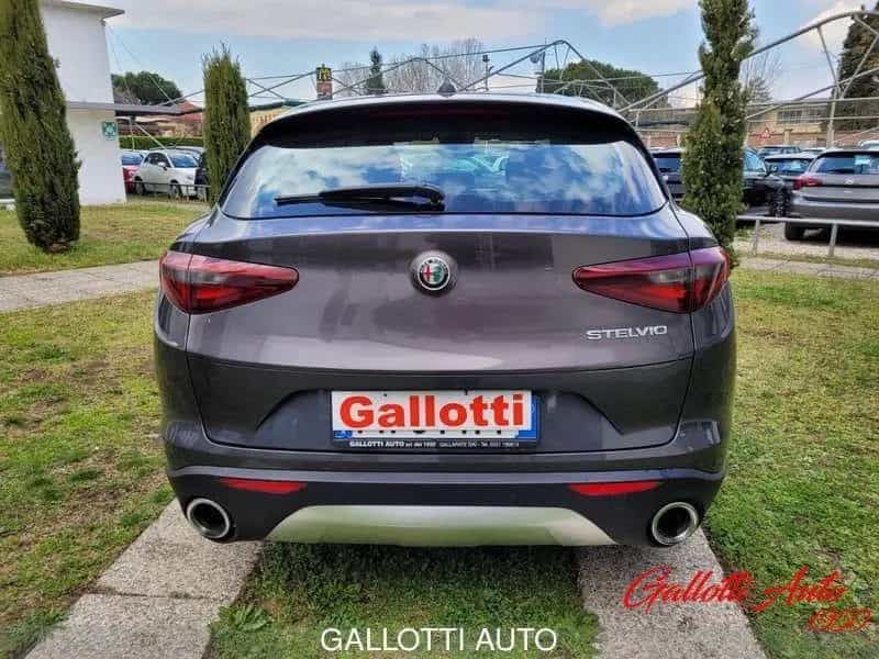 Alfa Romeo Stelvio 2.2 Turbodiesel 180CV AT8 Bus 11/2017-photo-0