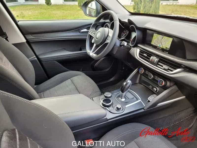 Alfa Romeo Stelvio 2.2 Turbodiesel 180CV AT8 Bus 11/2017-photo-7