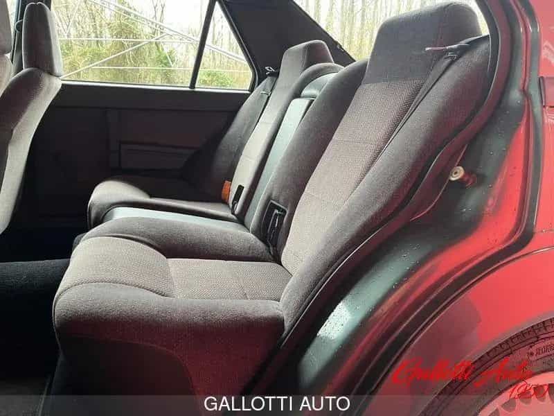 Alfa Romeo 75 3.0i V6 America 02/1989-photo-13