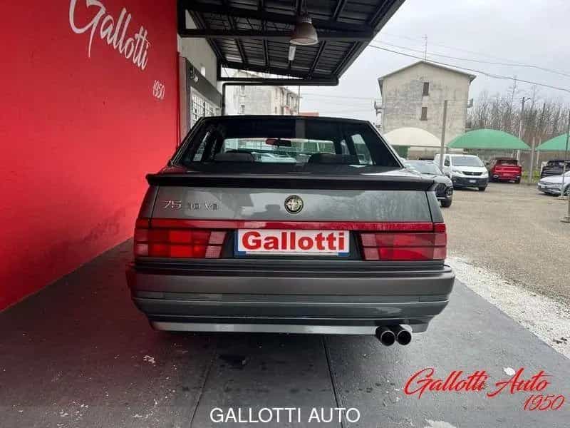 Alfa Romeo 75 3.0i V6 America 02/1989-photo-6