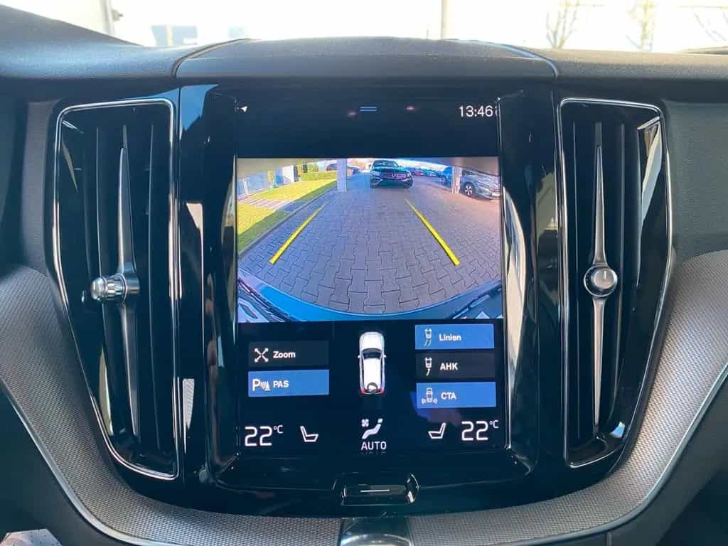 Volvo XC60 B5 (Diesel)- R Design ACC*AHK*LED*Navi* 04/2021-photo-18