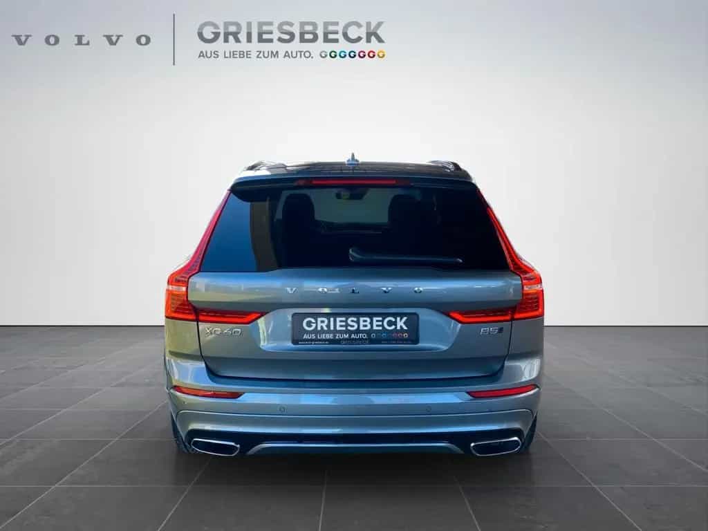 Volvo XC60 B5 (Diesel)- R Design ACC*AHK*LED*Navi* 04/2021-photo-3