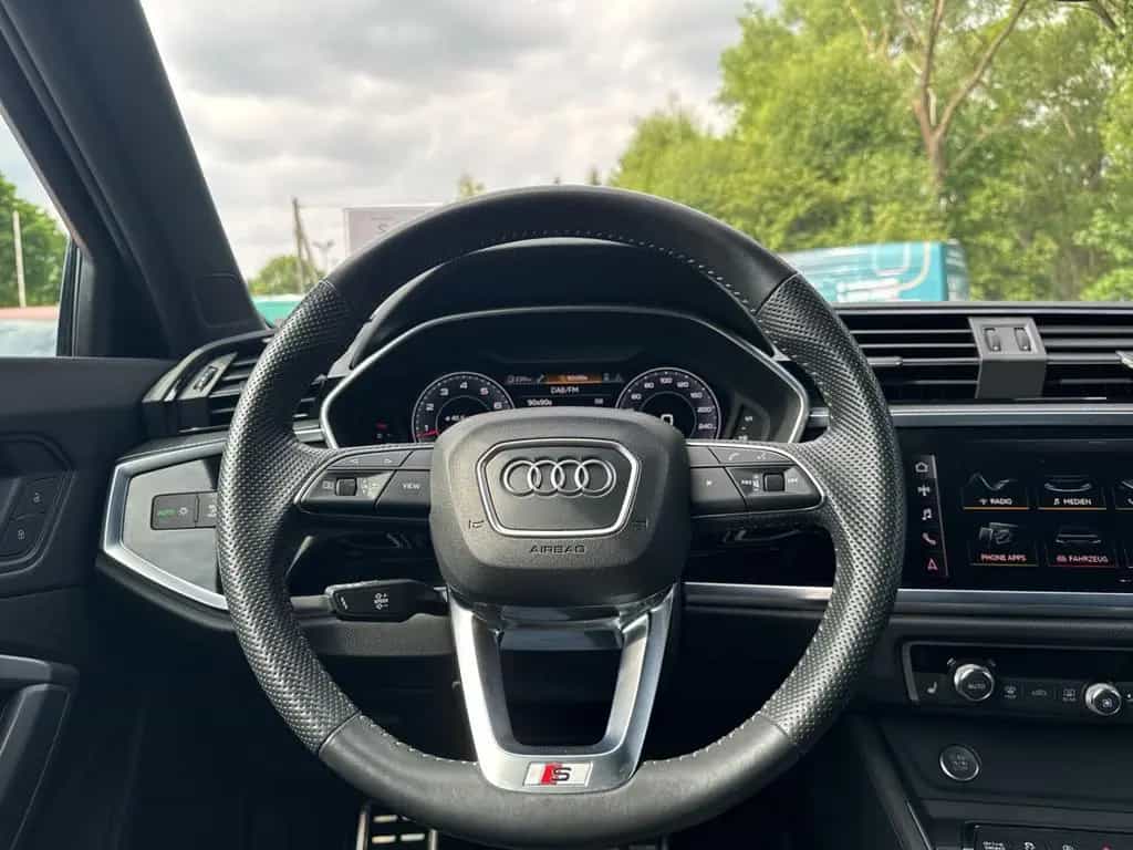 Audi Q3 Sportback 45 TFSI quattro S-tronic S line Nav 10/2019-photo-8