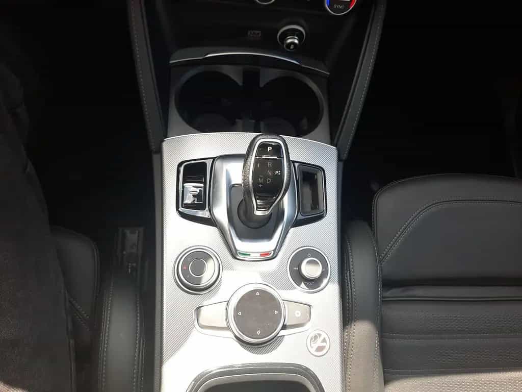 Alfa Romeo Stelvio 2.2 JTDM Veloce Q4 Navi Kamera ACC Leder 06/2024-photo-19